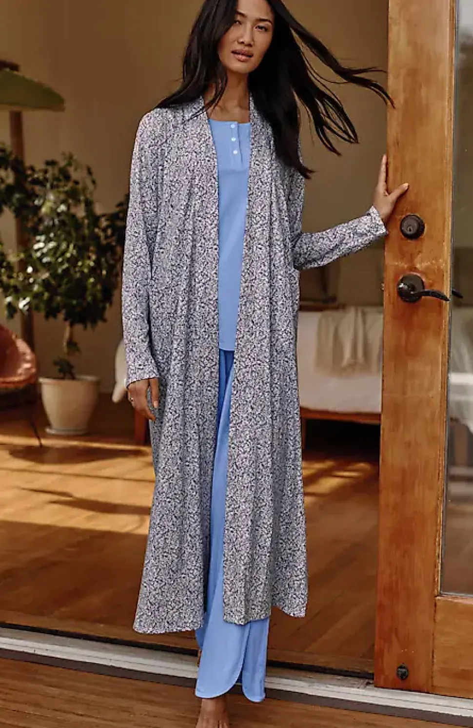 Sleep Ultrasoft Patch-Pocket Robe | Jjill